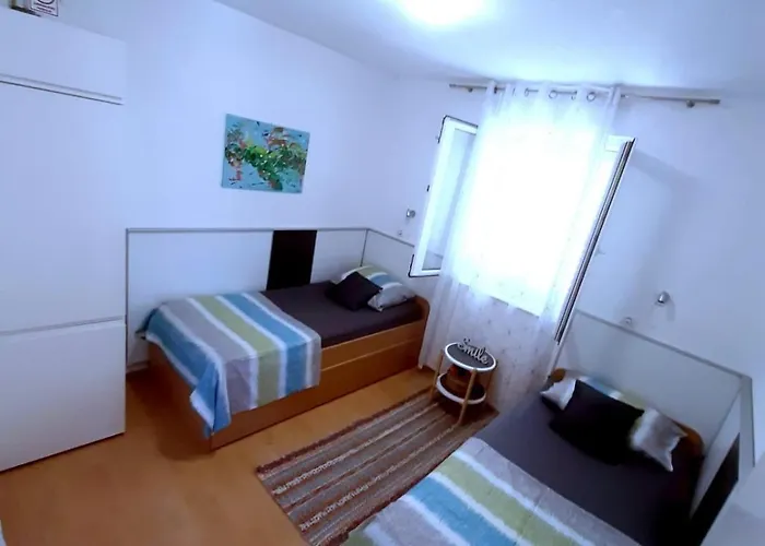 Apartment Lada Supetar